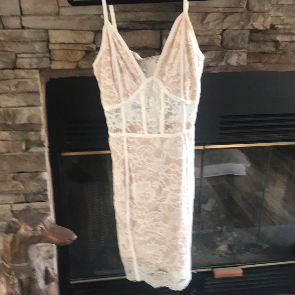 Windsor  V neck plunge mini dress, size M